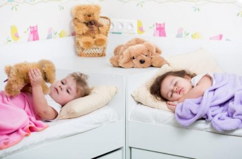 Mách bạn những bí quyết tập cho bé ngủ riêng hiệu quả nhất