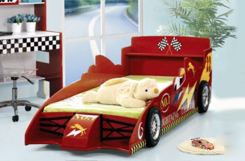 Giường ô tô cho con trai ngủ 